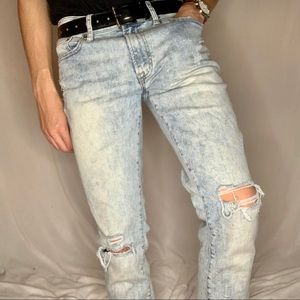 American Eagle Extreme Flex Ripped Acid Wash Jeans